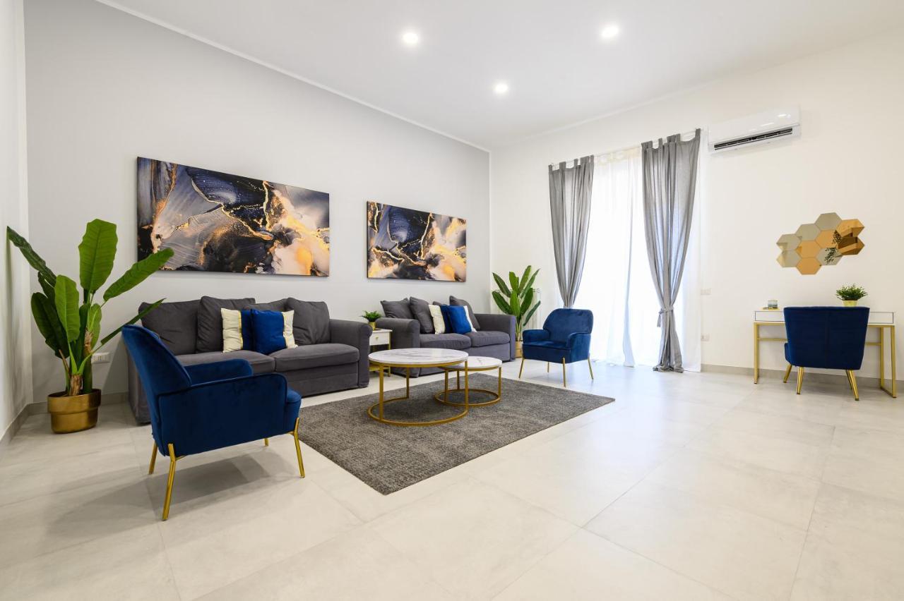 Magical Botanic-Charming Apartment نابولي المظهر الخارجي الصورة